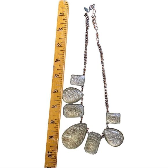 NY & Co Spun Glass with yellow striping TearDrop emerald shape Bib Necklace - Picture 2 of 8